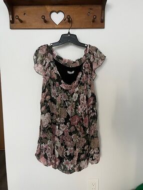 Floral Flutter-Sleeve Blouse in Black with Pink & Cream Flowers